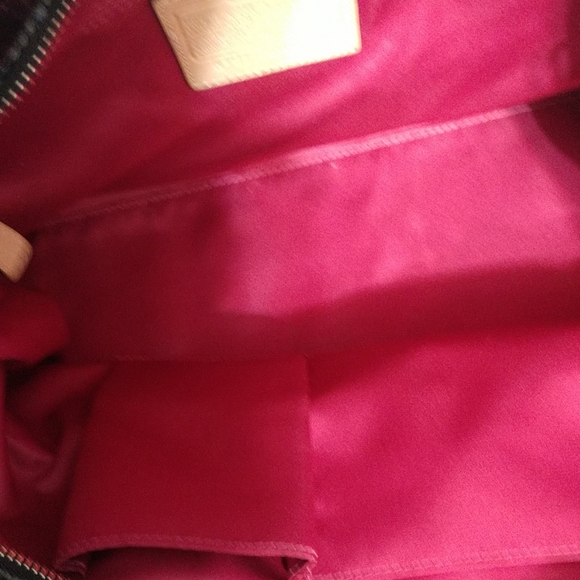 Authentic Coach Black Glazed Leather Shoulder Bag - Picture 10 of 13